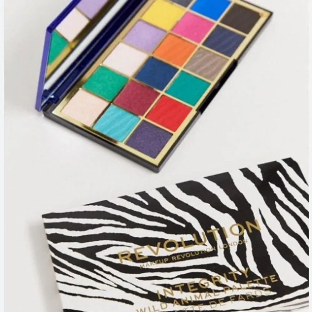 Revolution Beauty Wild Animal‎ Shadow Palette